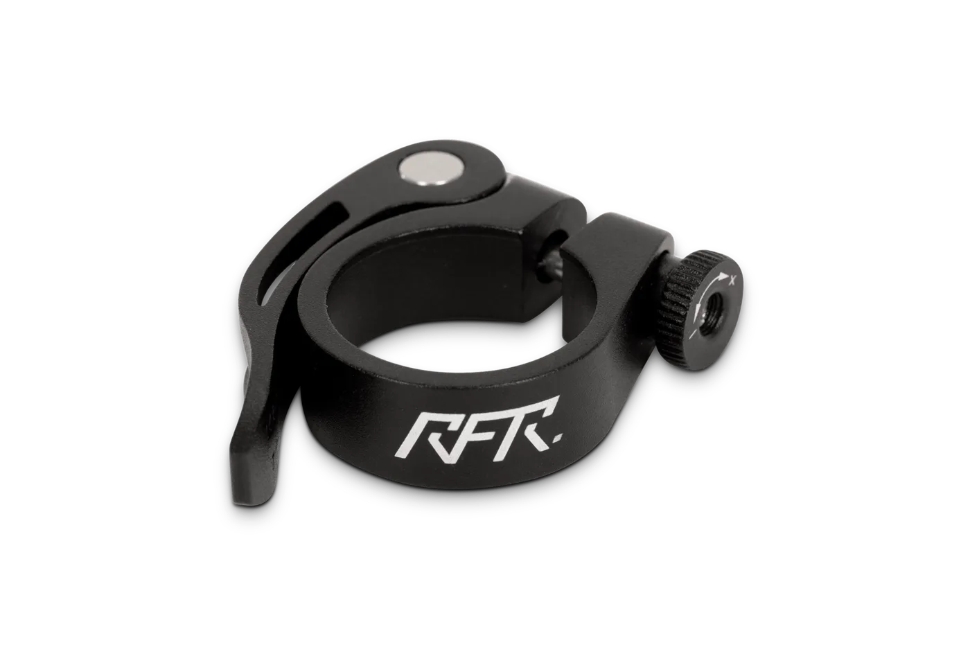 Eine schwarze RFR Sattelklemme mit Schnellspanner, mit Hebel und Schraube sowie weißem RFR-Logo an der Seite, von Mr. Bike Lichtenfels, ist auf einem schlichten weißen Hintergrund fotografiert.
