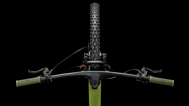Das CUBE Stereo ONE55 C:62 TM 29 olive'n'chrome ist ein modernes, olivgrünes, vollgefedertes Mountainbike mit Maxxis-Reifen, Scheibenbremsen und einem schnittigen Rahmen - seitlich auf weißem Hintergrund abgebildet. Erhältlich bei Mr. Bike Lichtenfels., Ansicht 11