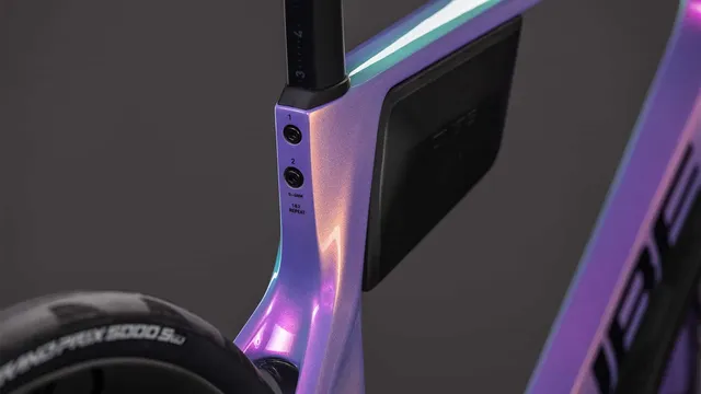 CUBE - Agree C:62 SLX cosmicpurple´n´black bei Mr. Bike Lichtenfels, Ansicht 3