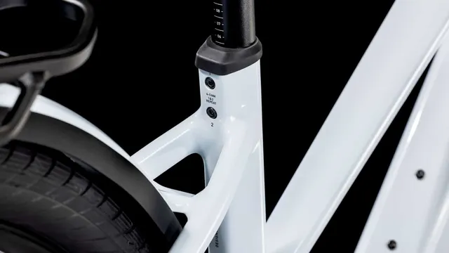 CUBE Kathmandu Hybrid ONE 800 polarwhite´n´black, Ansicht 4
