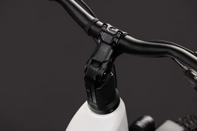 CUBE Nuride Hybrid Performance 720 metallicwhite´n´grey, Ansicht 7
