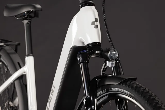 CUBE Nuride Hybrid Performance 720 metallicwhite´n´grey, Ansicht 10