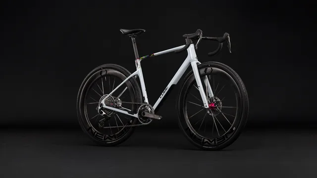 CUBE Nuroad C:62 SLT glacier´n´magenta, Ansicht 2