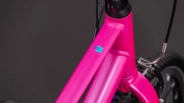 CUBE - Numove 200 fucsia´n´plum bei Mr. Bike Lichtenfels, Ansicht 2