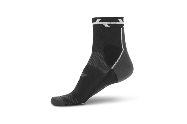 CUBE Socke Road
