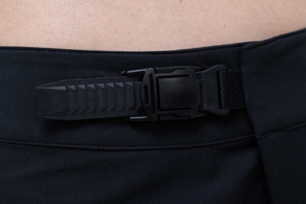 CUBE VERTEX WS Baggy Shorts X Actionteam – Bild 4