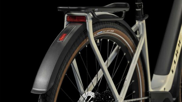 CUBE Touring Hybrid Pro 625 pearlysilver´n´black – Bild 8
