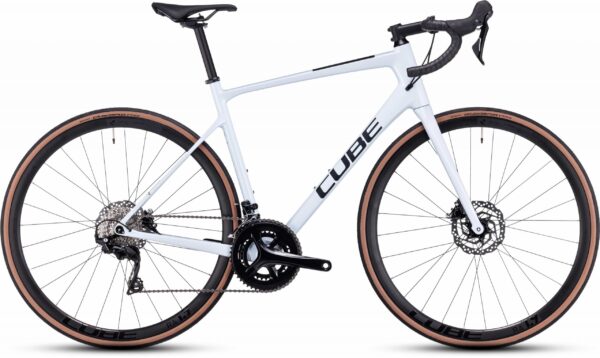 CUBE Attain GTC Race flashwhite´n´black