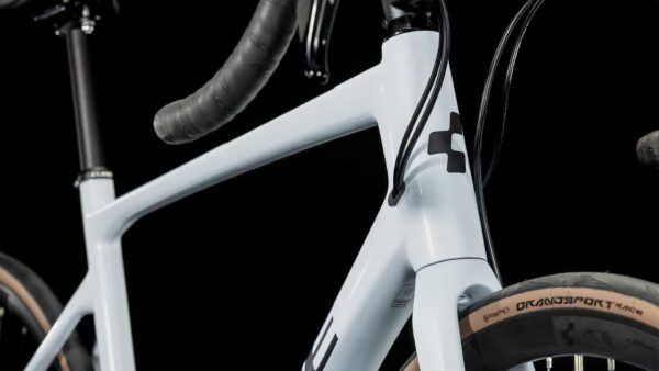 CUBE Attain GTC Race flashwhite´n´black – Bild 6