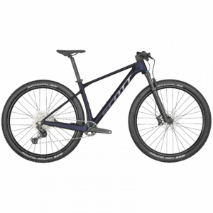 Mr. Bike Lichtenfels präsentiert das SCO Bike Scale 930 blue - XL, ein schwarz-dunkelblaues Mountainbike mit großen Reifen und flachem Lenker, vor einem schlichten weißen Hintergrund.