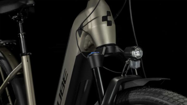 CUBE Kathmandu Hybrid Pro 750 flashstone´n´black – Bild 9