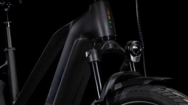 Cube Kathmandu Hybrid EXC 800 black´n´prism