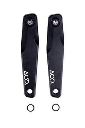 Zwei schwarze ACID Kurbel E-MTB-Kurbelarme mit weißem ACID"-Schriftzug stehen nebeneinander, begleitet von zwei kleinen schwarzen Unterlegscheiben auf einem schlichten weißen Hintergrund - eine elegante Darstellung für jeden E-MTB-Liebhaber.