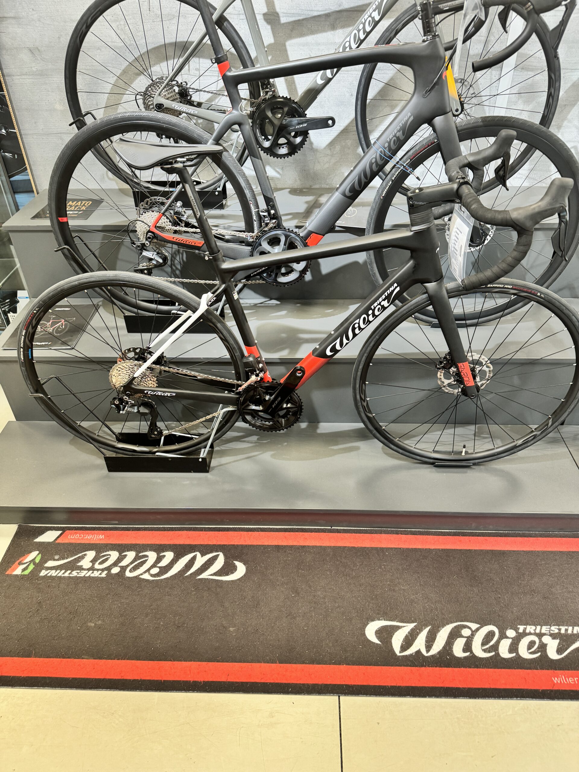 Wilier Garda Disc 105DDI2 RS171 Gr. M