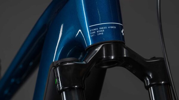 Cube Stereo Hybrid ONE22 Race 800 electricblue´n´white