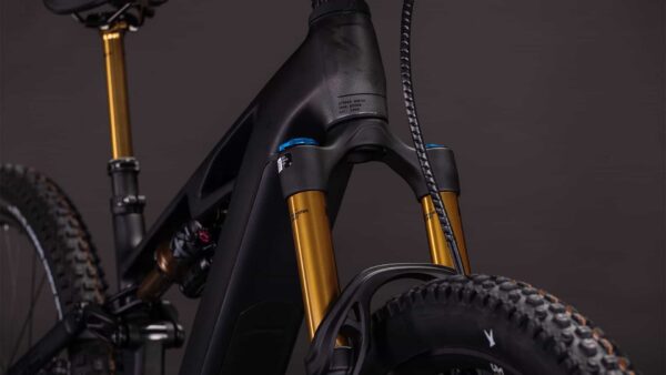 Cube Stereo Hybrid ONE44 HPC AT 800 carbon´n´gold
