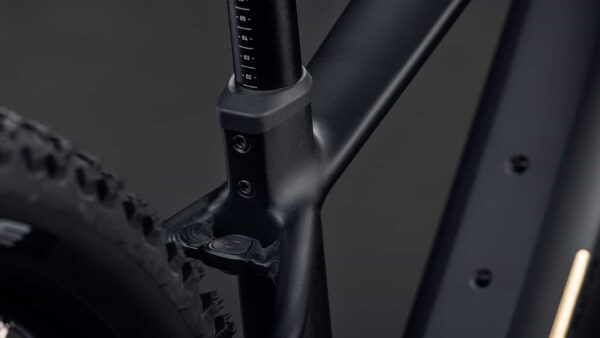 Cube Reaction Hybrid Pro 800 blackline