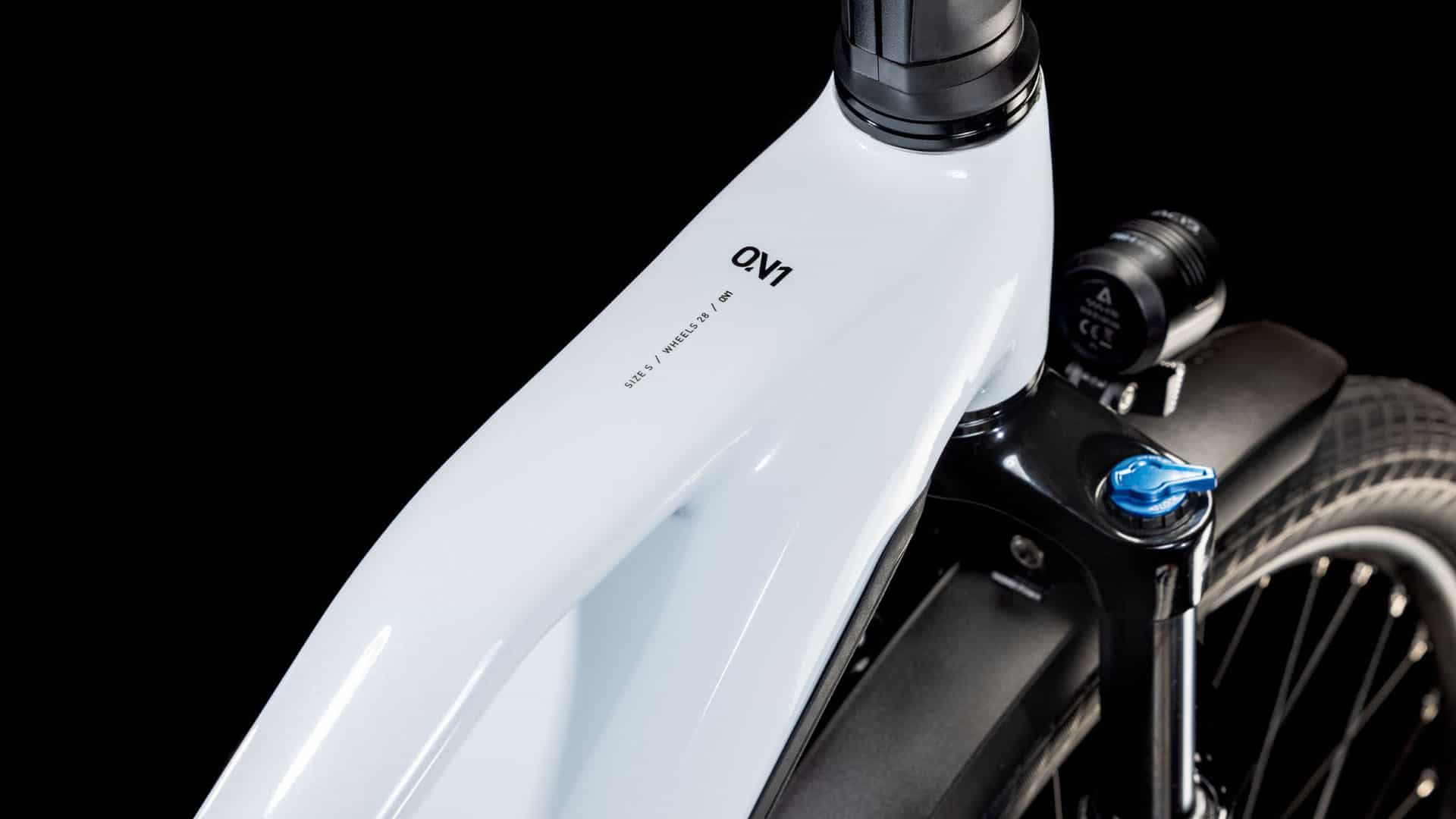 Cube Kathmandu Hybrid ONE 800 polarwhite´n´black