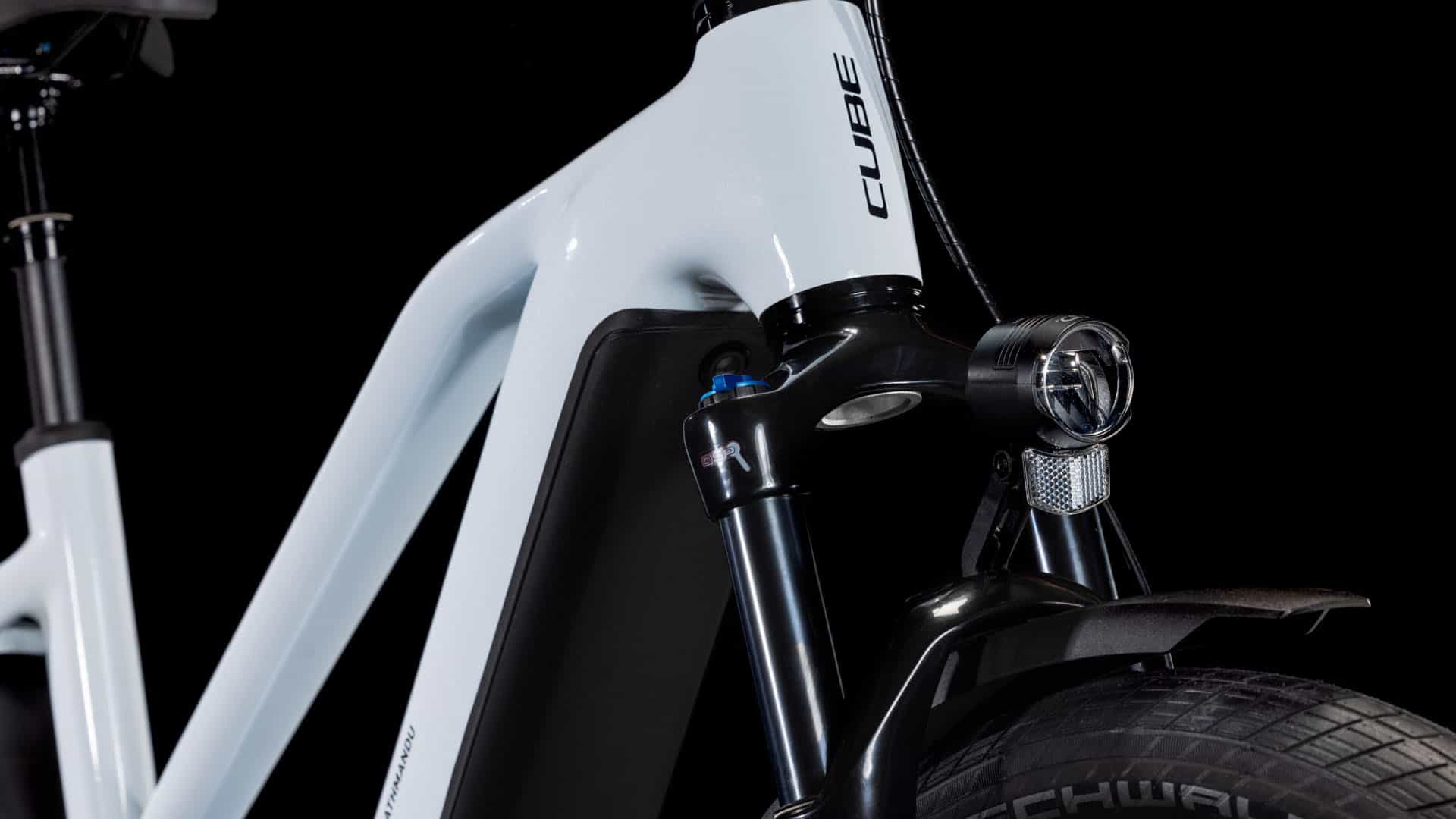 Cube Kathmandu Hybrid ONE 800 polarwhite´n´black