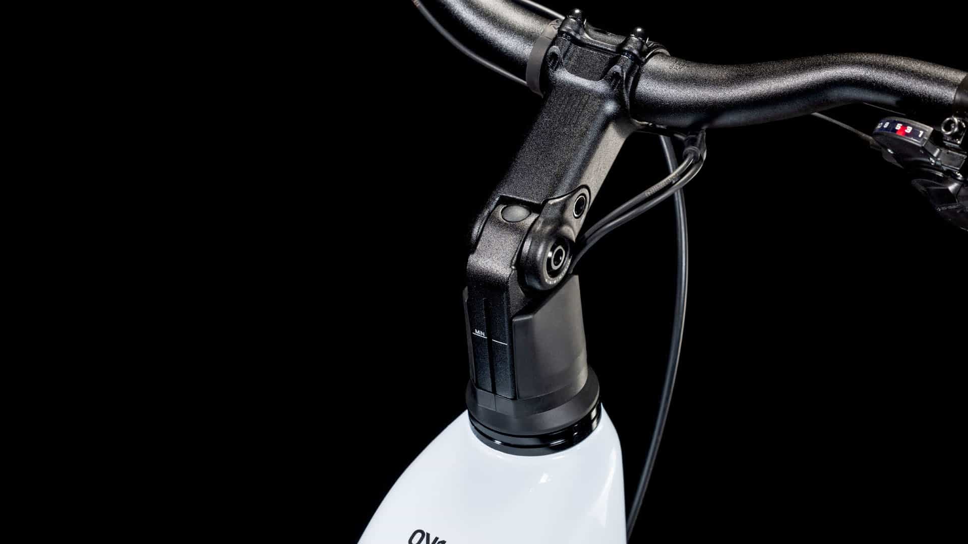 Cube Kathmandu Hybrid ONE 800 polarwhite´n´black